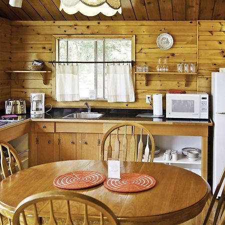 Mineral Springs Resort Fernwood Екстер'єр фото
