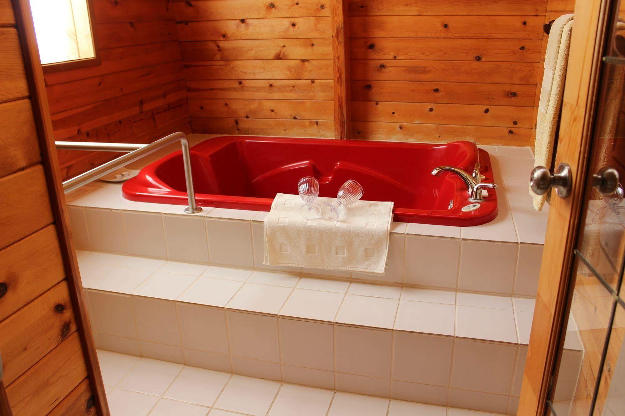 Mineral Springs Resort Fernwood Екстер'єр фото