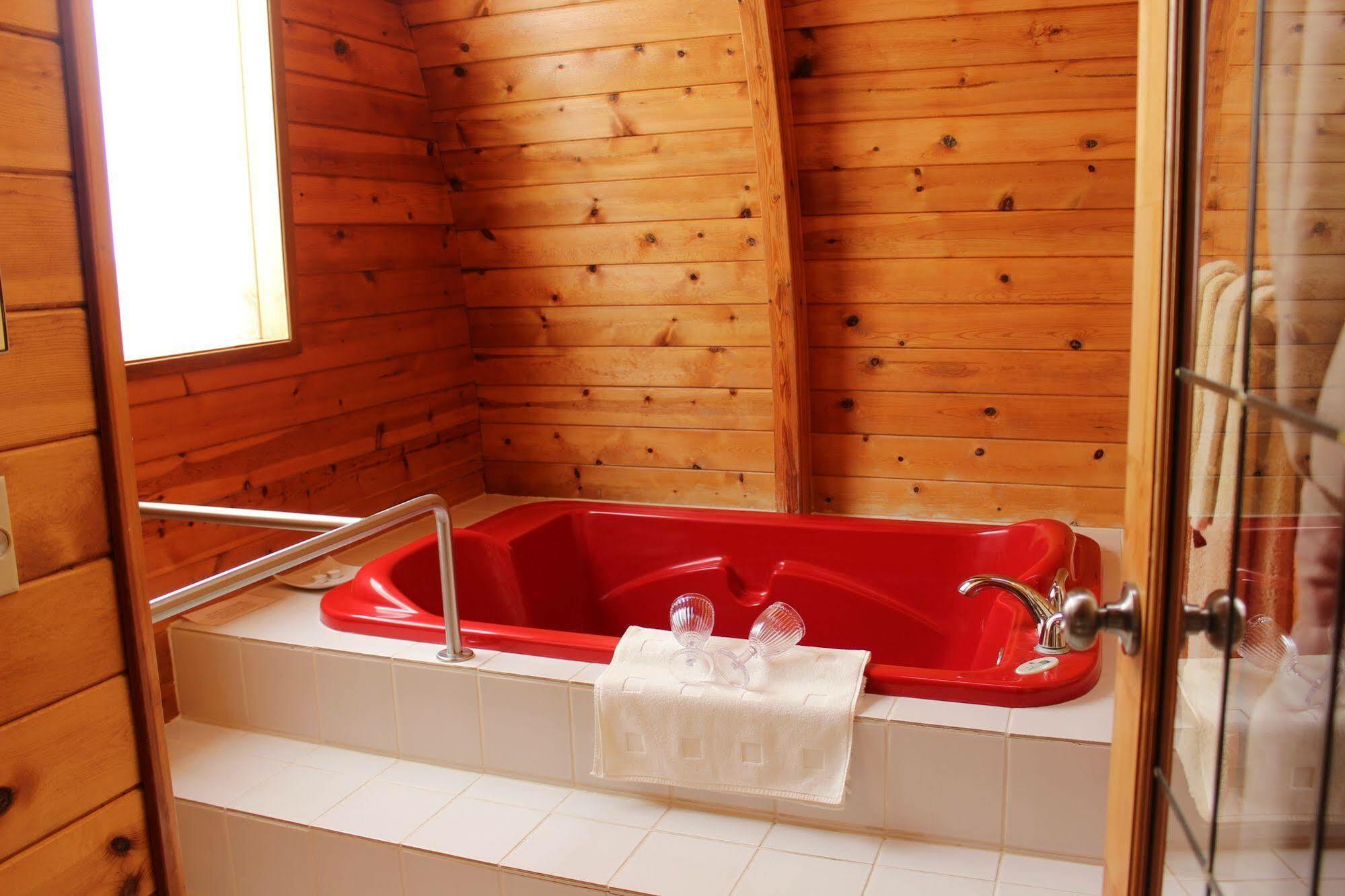 Mineral Springs Resort Fernwood Екстер'єр фото